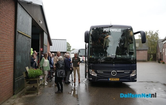 Zorgboerderij Damhoeve feestelijk in het nieuws  - Foto: Johan Bokma