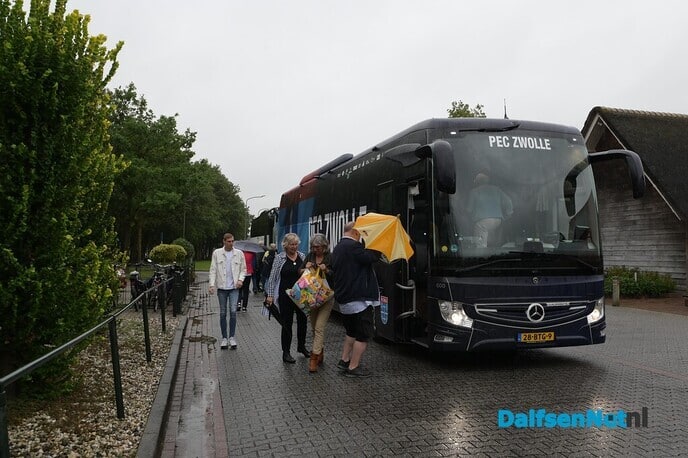 Zorgboerderij Damhoeve feestelijk in het nieuws  - Foto: Johan Bokma