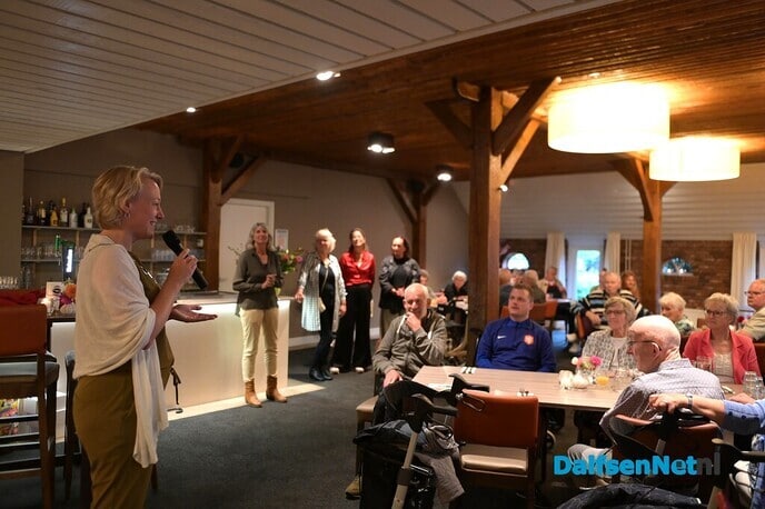 Zorgboerderij Damhoeve feestelijk in het nieuws  - Foto: Johan Bokma