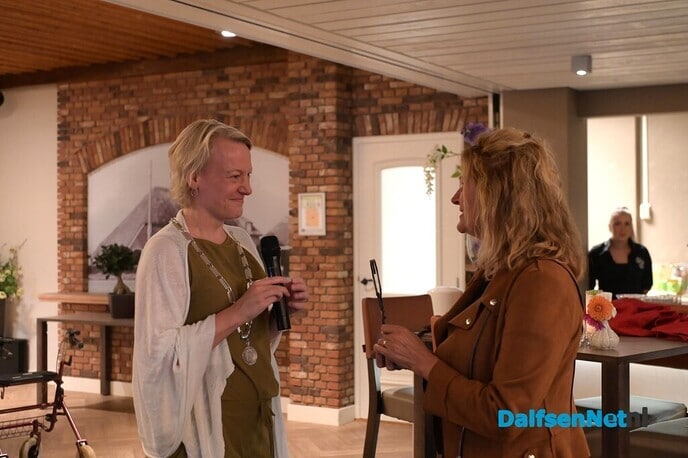 Zorgboerderij Damhoeve feestelijk in het nieuws  - Foto: Johan Bokma
