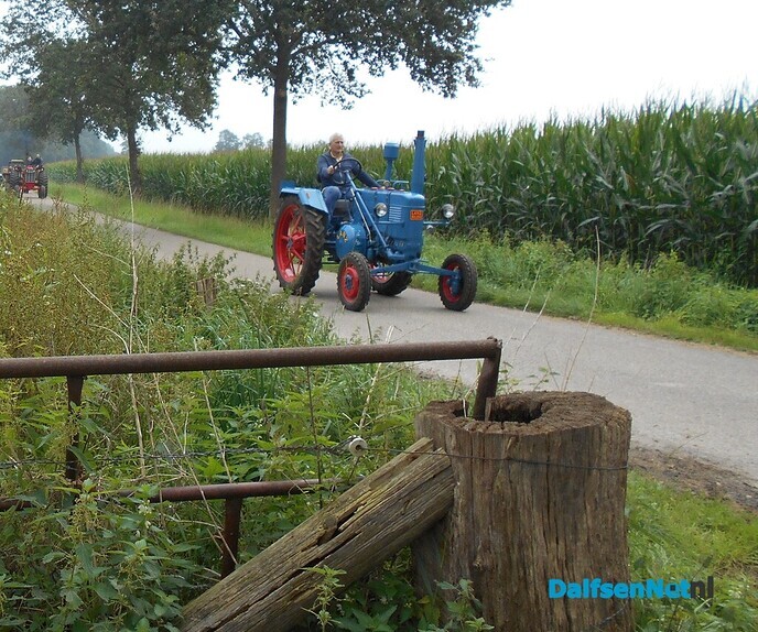 Flinke deelname Grassparty Tractortocht