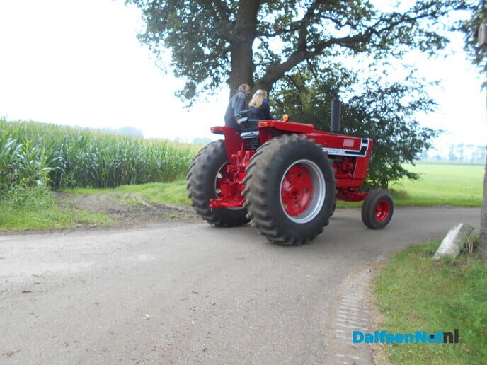 Flinke deelname Grassparty Tractortocht