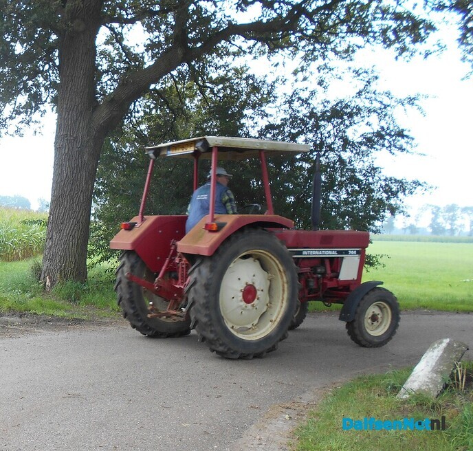 Flinke deelname Grassparty Tractortocht