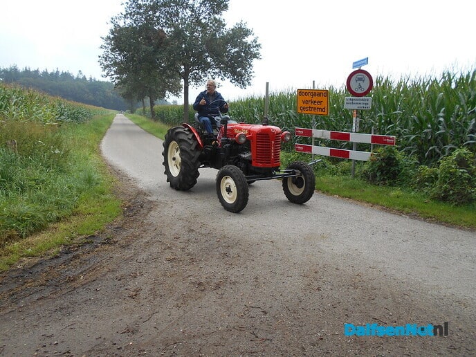 Flinke deelname Grassparty Tractortocht