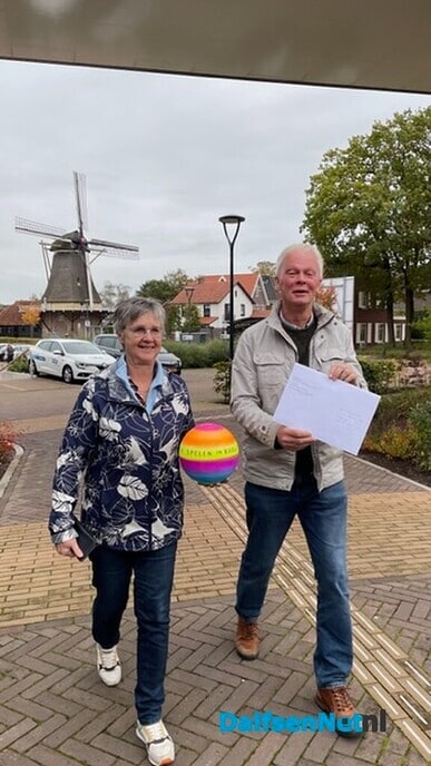 Zienswijze aangeboden met bal - Foto: Ingezonden foto