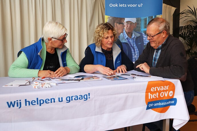 Ga eens met het openbaar vervoer - Foto: Ingezonden foto