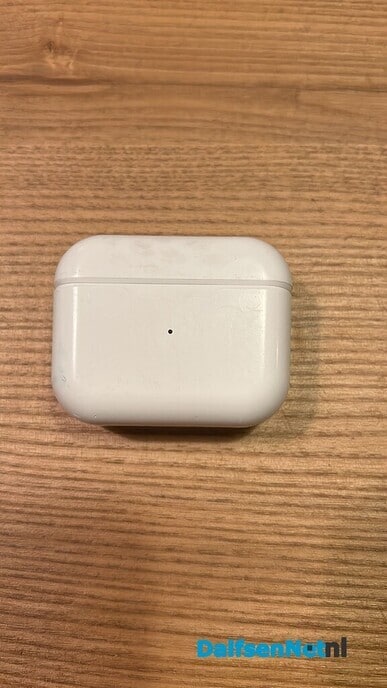 Iphone case voor oortjes gevonden - Foto: Ingezonden foto