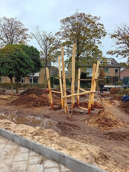 Herinrichting pleinen basisschool De Spiegel in volle gang - Foto: Ingezonden foto