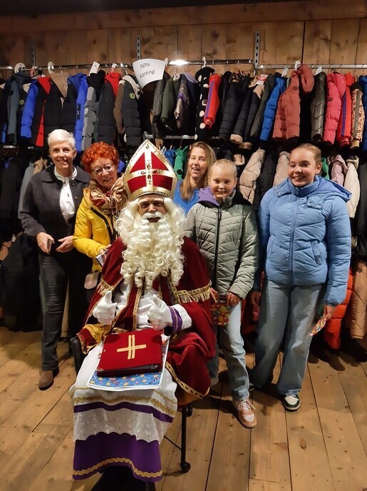 Sinterklaasfeest bij Lindenburg vof en Koggel & CO bij ELK Dalfsen - Foto: Ingezonden foto