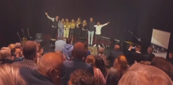 Fluwelen zangstemmen klonken in theater - Foto: Ingezonden foto
