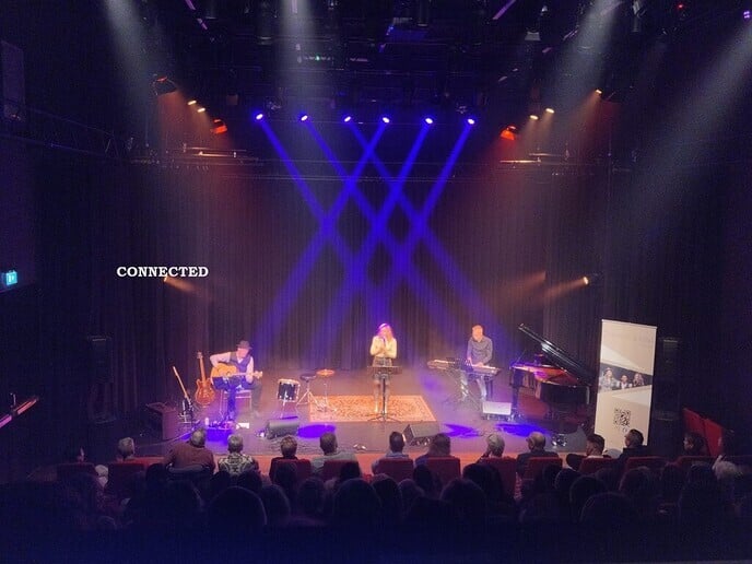 Fluwelen zangstemmen klonken in theater - Foto: Ingezonden foto