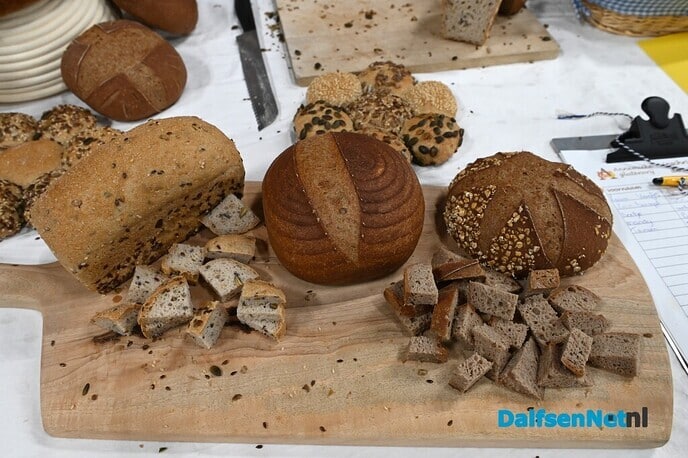 Honderden bezoekers tijdens Glutenvrije markt in de Trefkoele+ - Foto: Johan Bokma