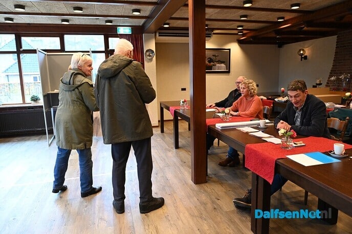 Goede opkomst tweede kamer verkiezingen Gemeente Dalfsen - Foto: Johan Bokma
