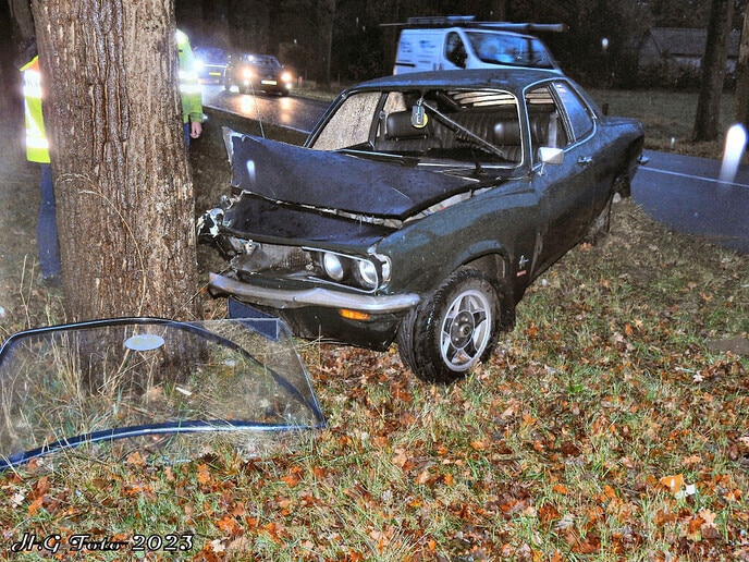 Opel Manta in puin gereden