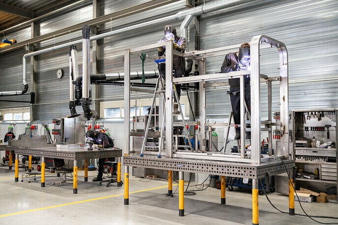Gloednieuwe las-hal Hoekman RVS in gebruik - Foto: Ingezonden foto