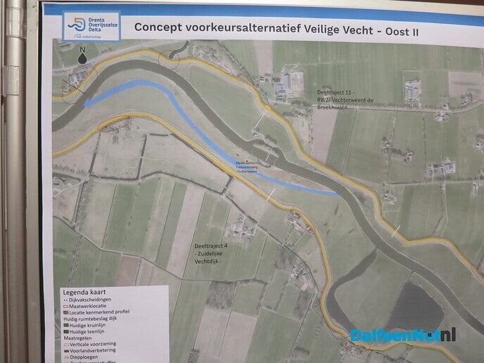 Inloopbijeenkomst Dijkversterking langs de Vecht druk bezocht - Foto: Wim