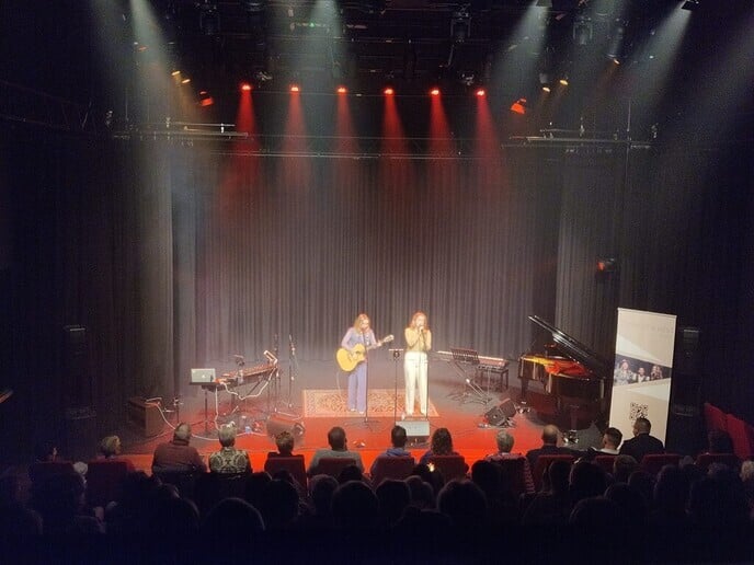 Fluwelen zangstemmen klonken in theater - Foto: Ingezonden foto