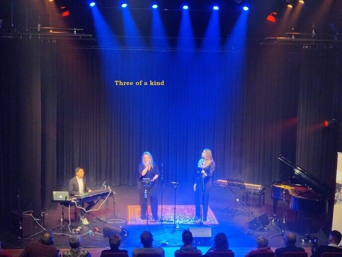 Fluwelen zangstemmen klonken in theater - Foto: Ingezonden foto
