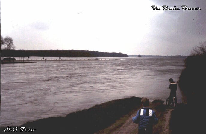Hoogwater beelden van vroeger