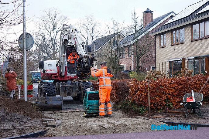 Fietssnelweg tussen Koesteeg en Polhaarweg vandaag geasfalteerd - Foto: Paul Scholten