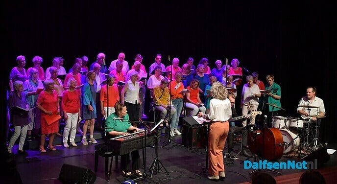 Gevarieerd kerstconcert door popkoor Just For Fun - Foto: Ingezonden foto