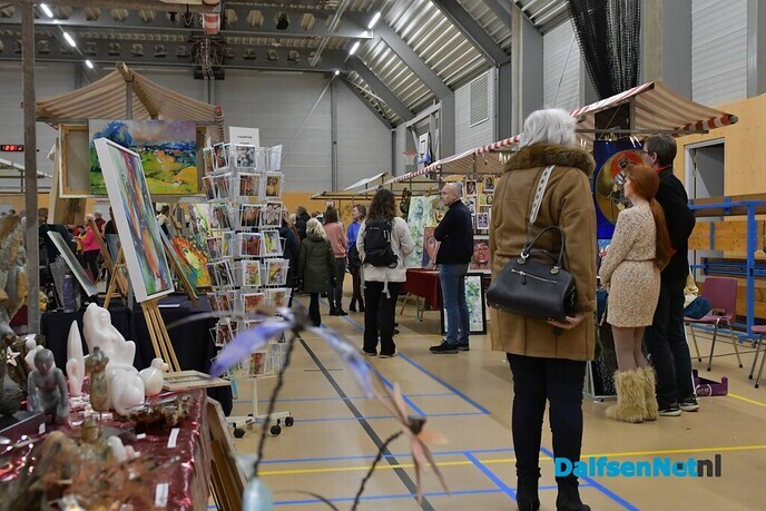 Indoor Kunstmarkt Trefkoele+ op zondagmiddag 10 december - Foto: Johan Bokma