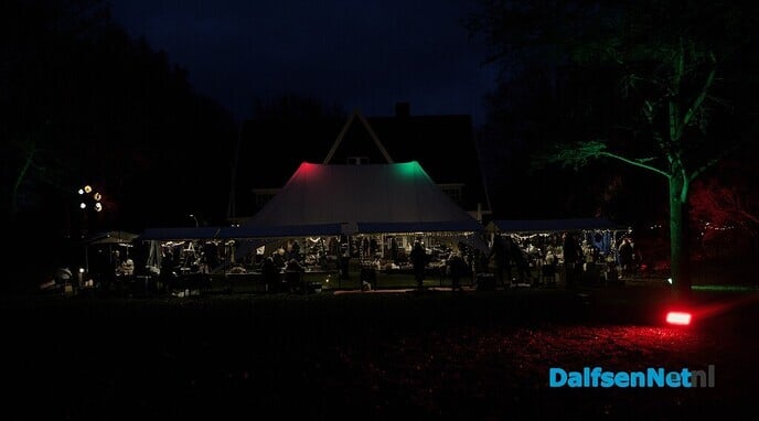Sfeervolle kerstmarkt bij De Barones - Foto: Johan Bokma