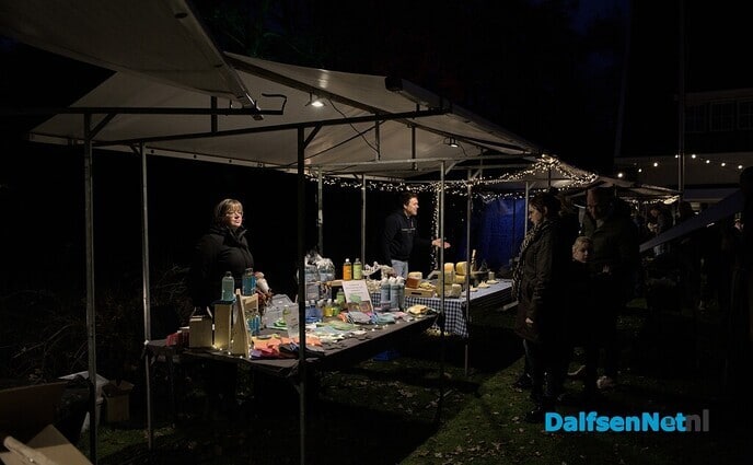 Sfeervolle kerstmarkt bij De Barones - Foto: Johan Bokma