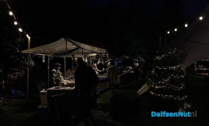Sfeervolle kerstmarkt bij De Barones - Foto: Johan Bokma