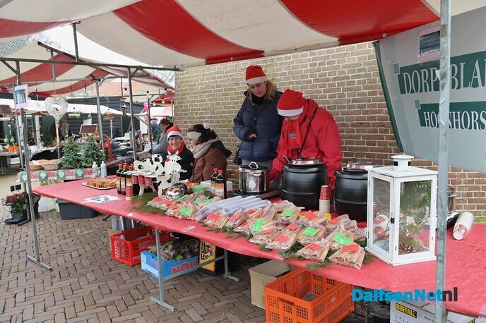 Kerstwandeling vanaf de Kerstmarkt Molen Fakkert - Foto: Johan Bokma