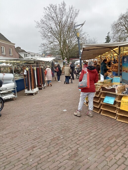 Markt: nu vooral voor ouderen beter bereikbaar - Foto: Eigen geleverde foto