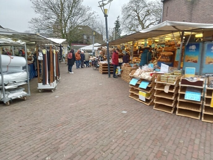 Markt: nu vooral voor ouderen beter bereikbaar - Foto: Eigen geleverde foto