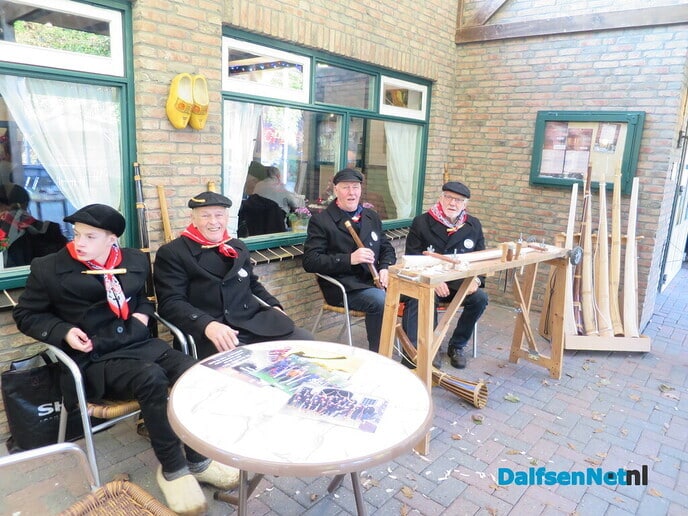 Kerstwandeling vanaf de Kerstmarkt Molen Fakkert - Foto: Wim
