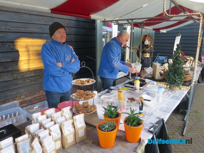 Kerstwandeling vanaf de Kerstmarkt Molen Fakkert - Foto: Wim