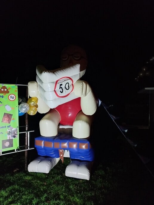 De volgende van de vriendengroep is 50  - Foto: Ingezonden foto