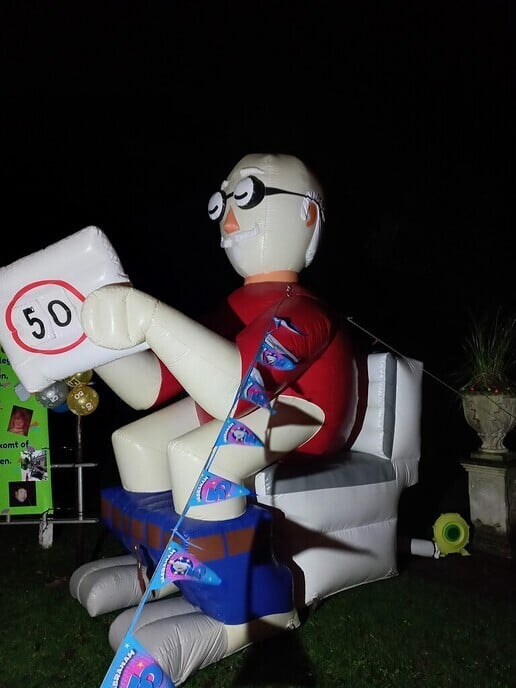 De volgende van de vriendengroep is 50  - Foto: Ingezonden foto