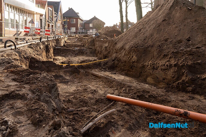 Werkzaamheden rondom Grote Kerk Dalfsen - Foto: Paul Scholten