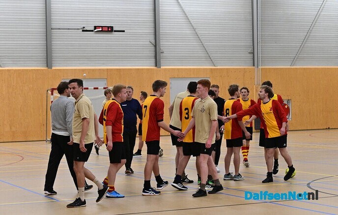 48ste editie van het traditionele Bukkum-zaalvoetbaltoernooi - Foto: Johan Bokma