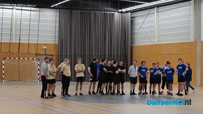 48ste editie van het traditionele Bukkum-zaalvoetbaltoernooi - Foto: Johan Bokma