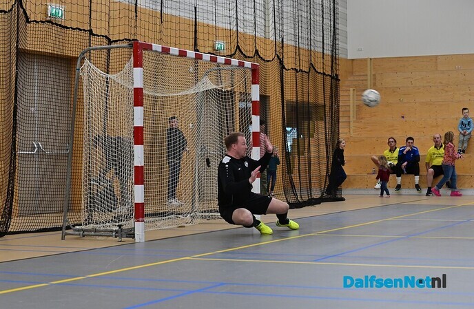 48ste editie van het traditionele Bukkum-zaalvoetbaltoernooi - Foto: Johan Bokma