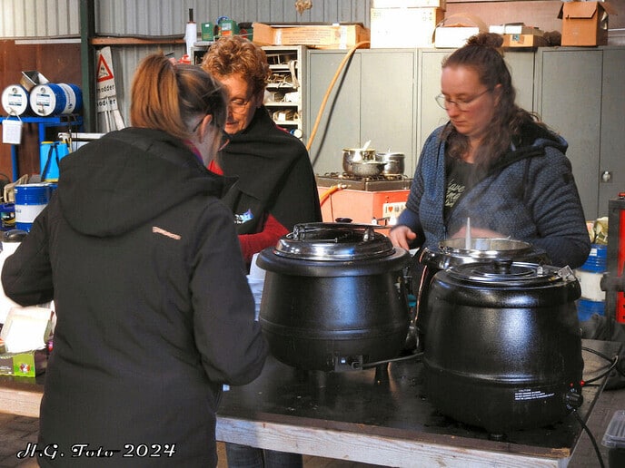 Snertwandeling ijsclub “de Poel”