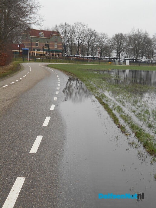 Nattigheid op de weg en fietspad