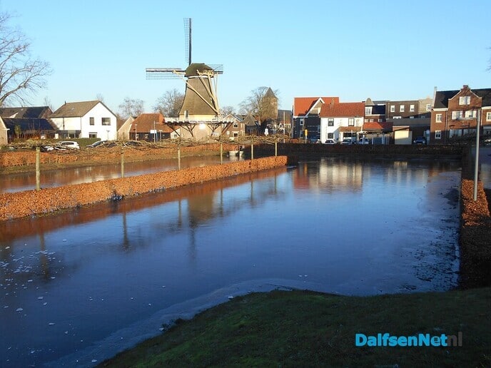 Een echte kinderijsbaan bij het gemeentehuis?