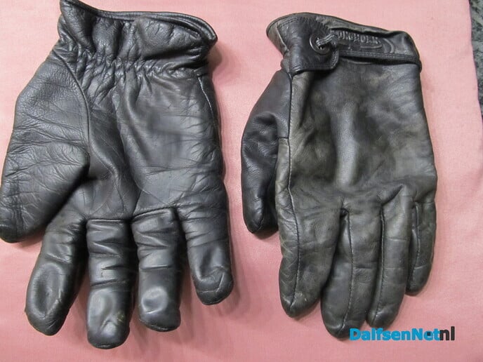 Gevonden leren handschoenen - Foto: Ingezonden foto