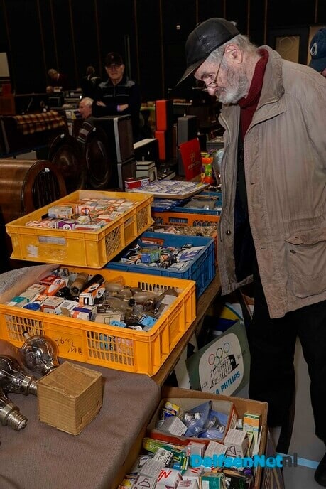 Eerste Vintage- en Techniekbeurs in Nieuwleusen groot succes - Foto: Paul Scholten