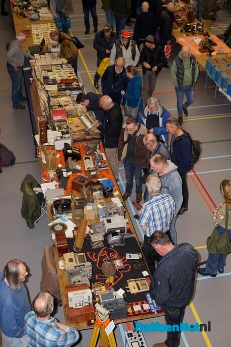 Eerste Vintage- en Techniekbeurs in Nieuwleusen groot succes - Foto: Paul Scholten