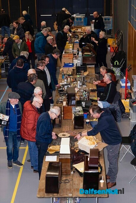 Eerste Vintage- en Techniekbeurs in Nieuwleusen groot succes - Foto: Paul Scholten