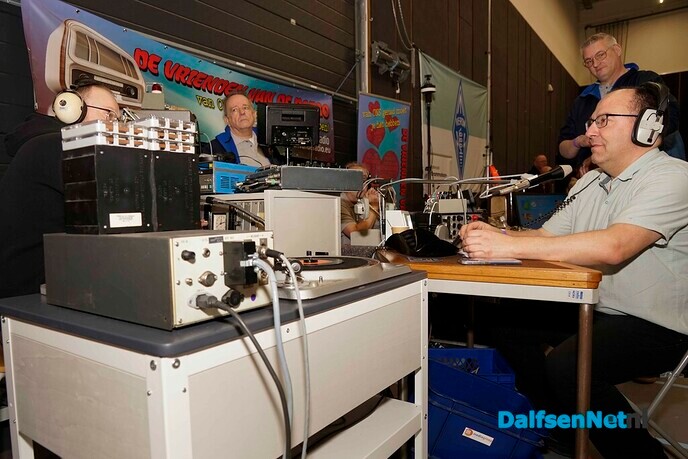 Eerste Vintage- en Techniekbeurs in Nieuwleusen groot succes - Foto: Paul Scholten