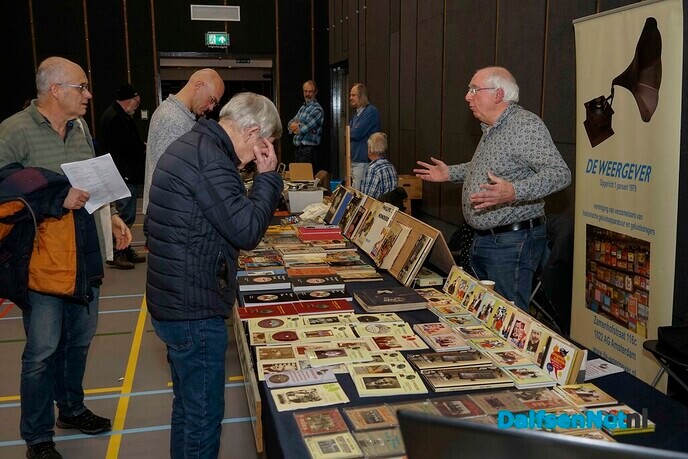 Eerste Vintage- en Techniekbeurs in Nieuwleusen groot succes - Foto: Paul Scholten
