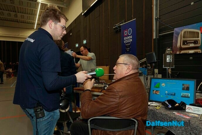 Eerste Vintage- en Techniekbeurs in Nieuwleusen groot succes - Foto: Paul Scholten